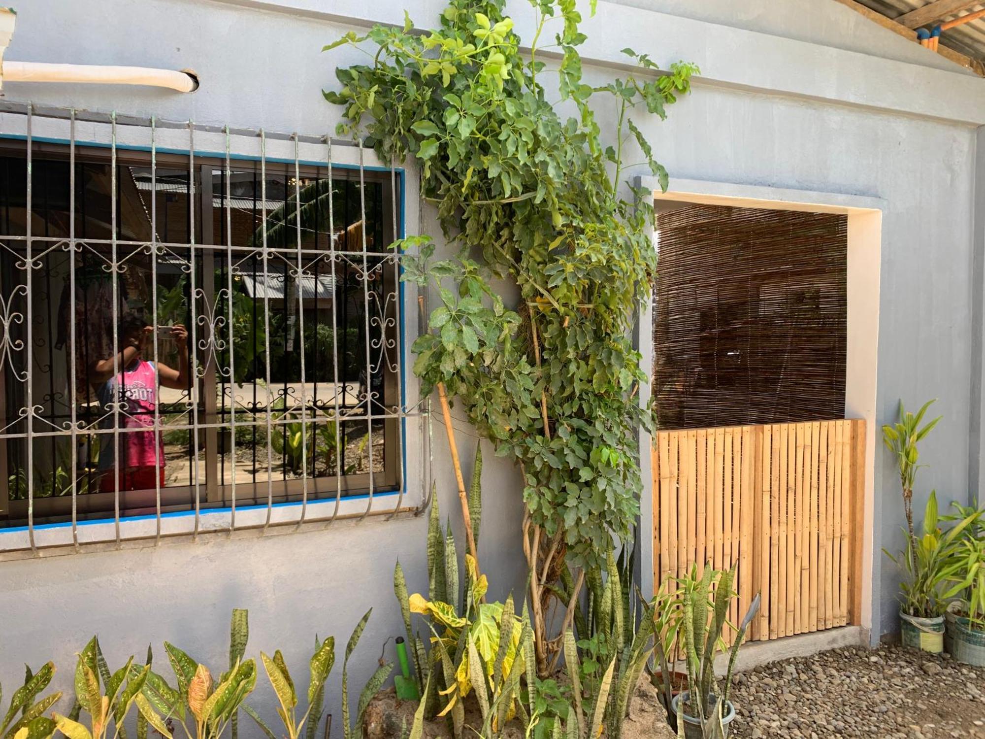 Jaydy Hostel جنرال لونا المظهر الخارجي الصورة