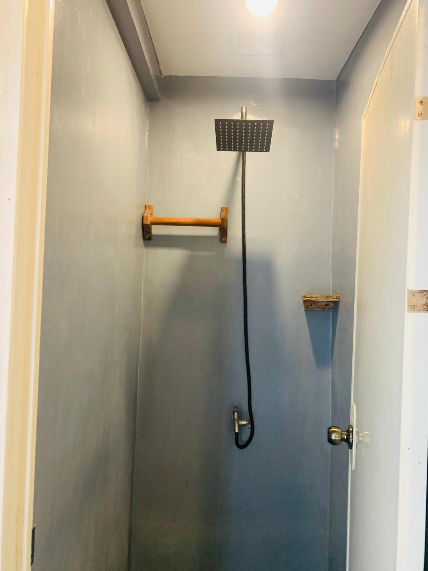 Jaydy Hostel جنرال لونا المظهر الخارجي الصورة